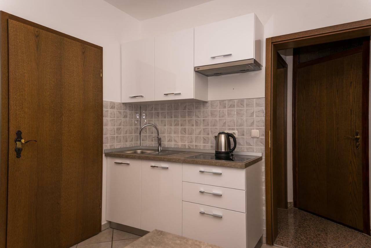 Apartments Sanmichel Пула Екстер'єр фото