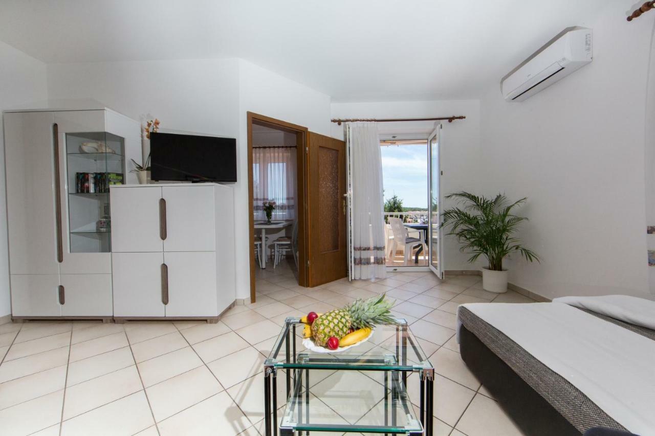 Apartments Sanmichel Пула Екстер'єр фото
