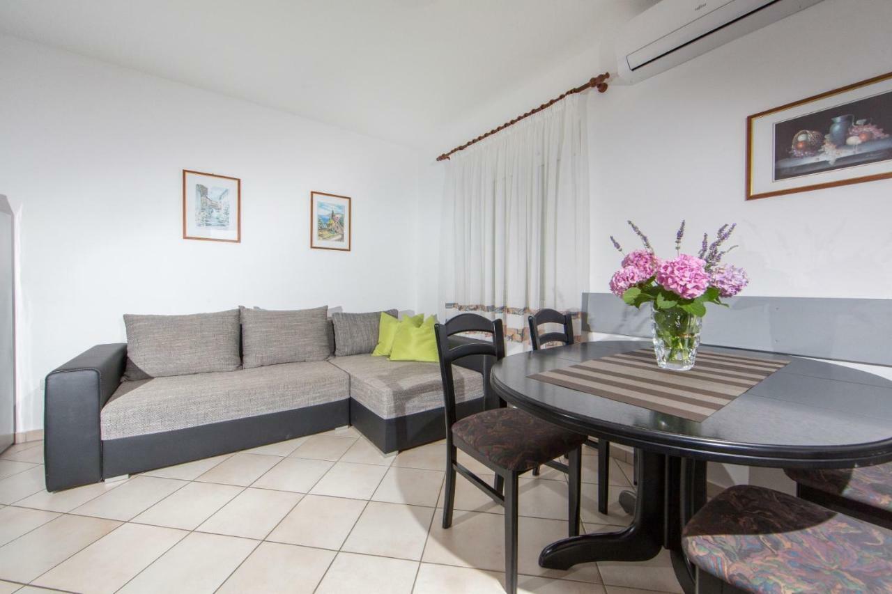 Apartments Sanmichel Пула Екстер'єр фото