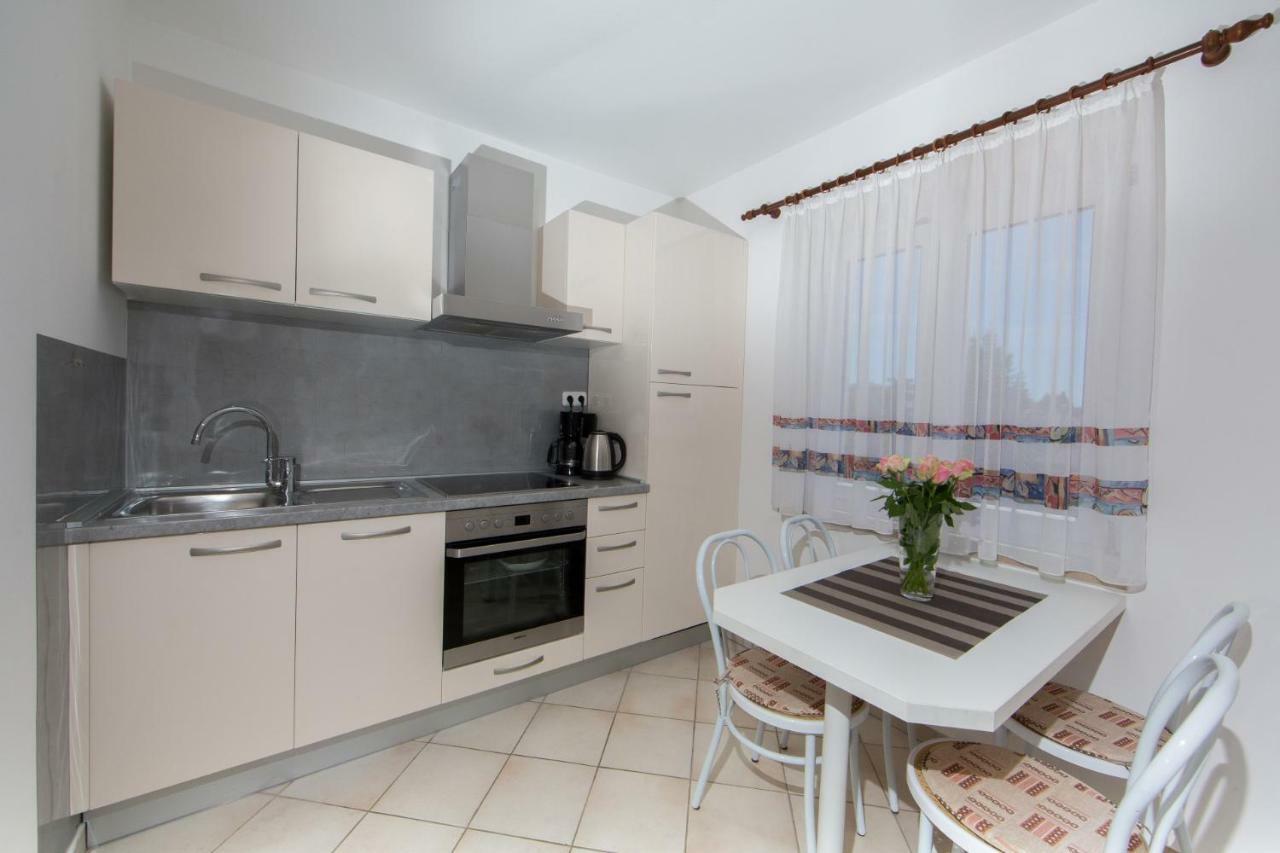 Apartments Sanmichel Пула Екстер'єр фото