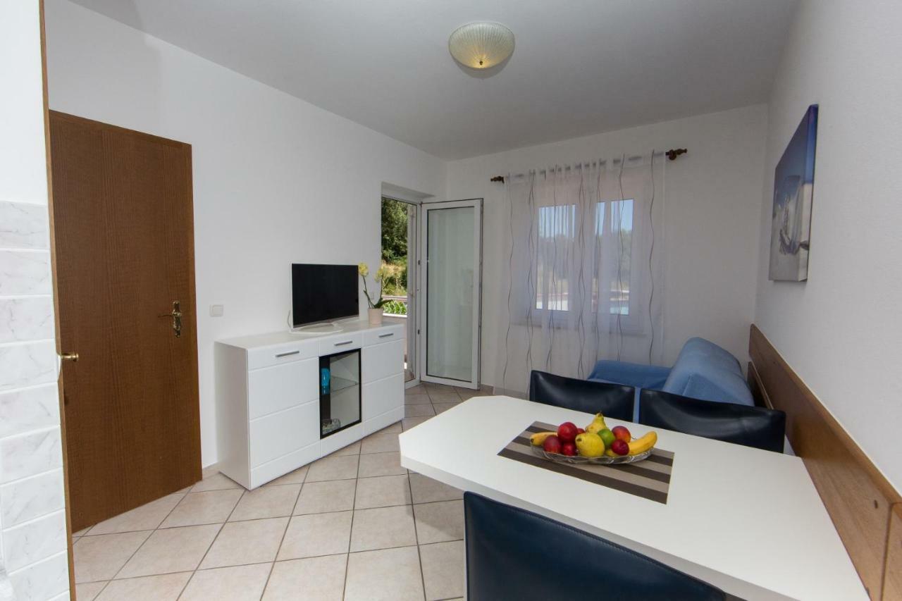 Apartments Sanmichel Пула Екстер'єр фото
